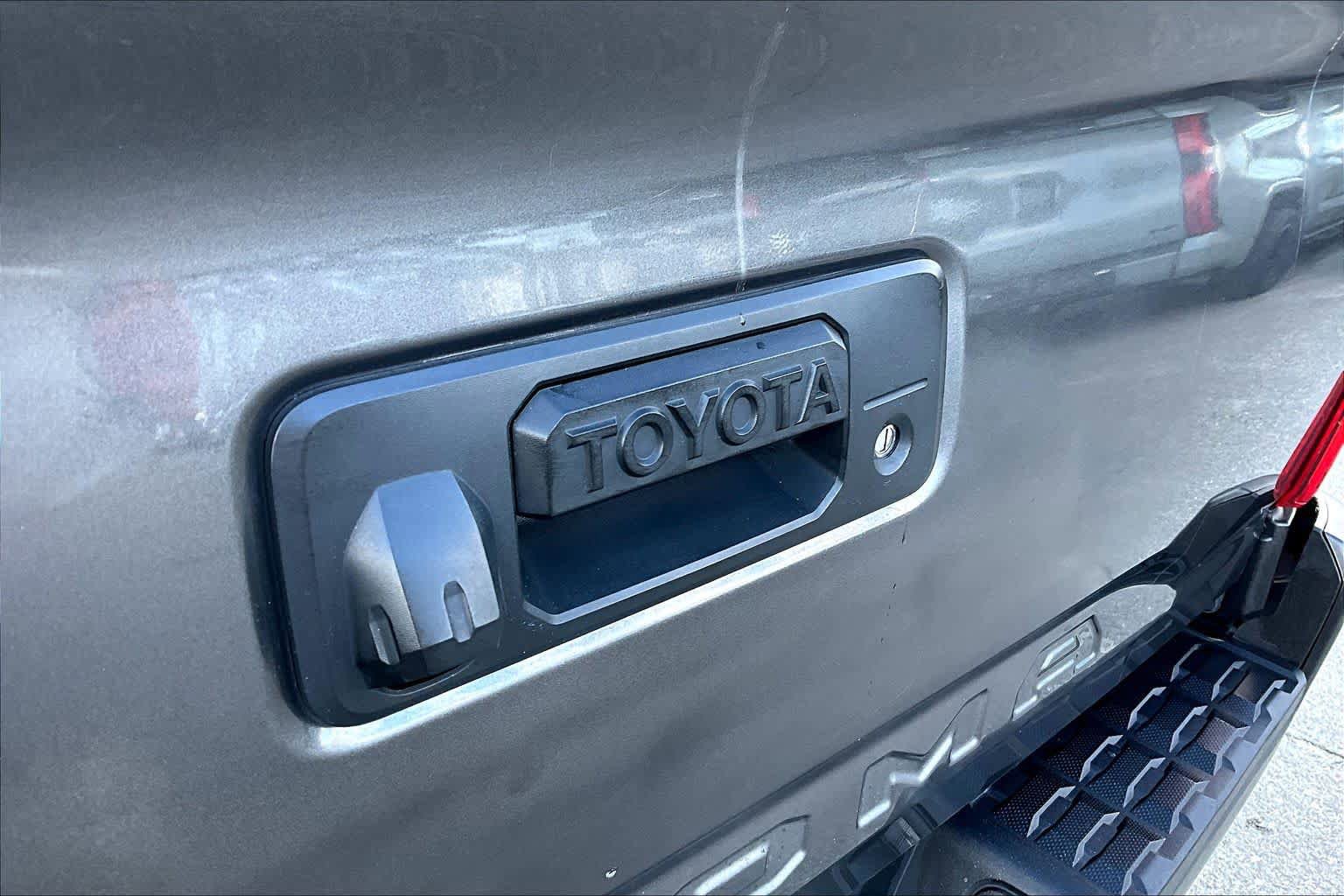 Used 2021 Toyota Tacoma SR image 29