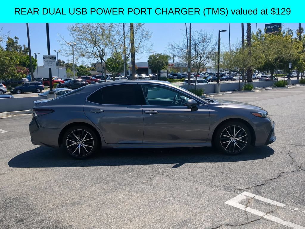 Used 2022 Toyota Camry SE w/ Carpet Mat Package (TMS) FWD image 10