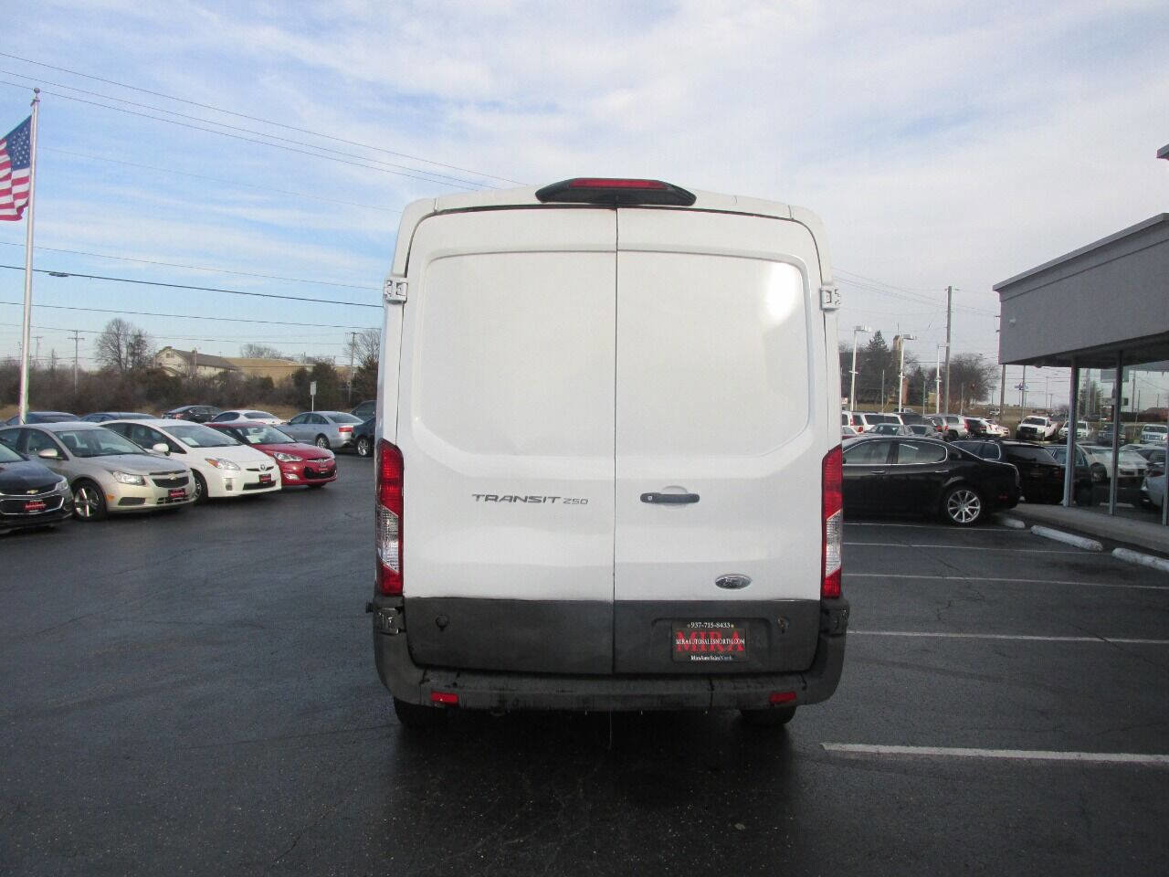 Used 2018 Ford Transit 250 148 Medium Roof image 8