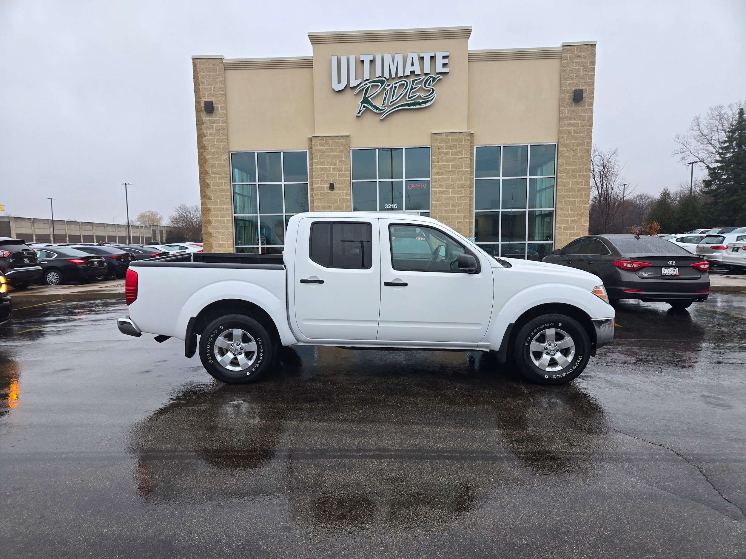 Used 2011 Nissan Frontier SV