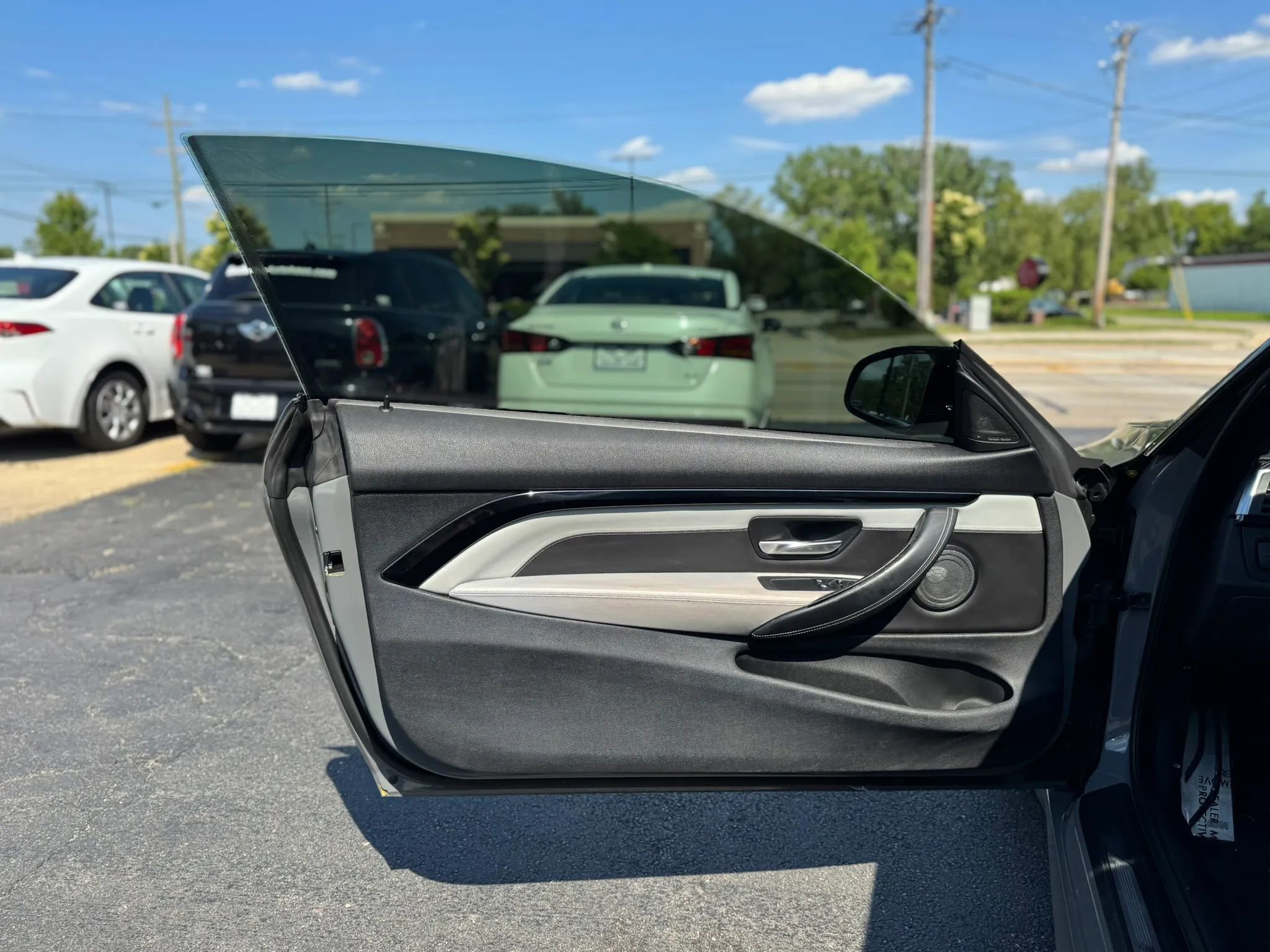 Used 2017 BMW M4 Coupe RWD image 44