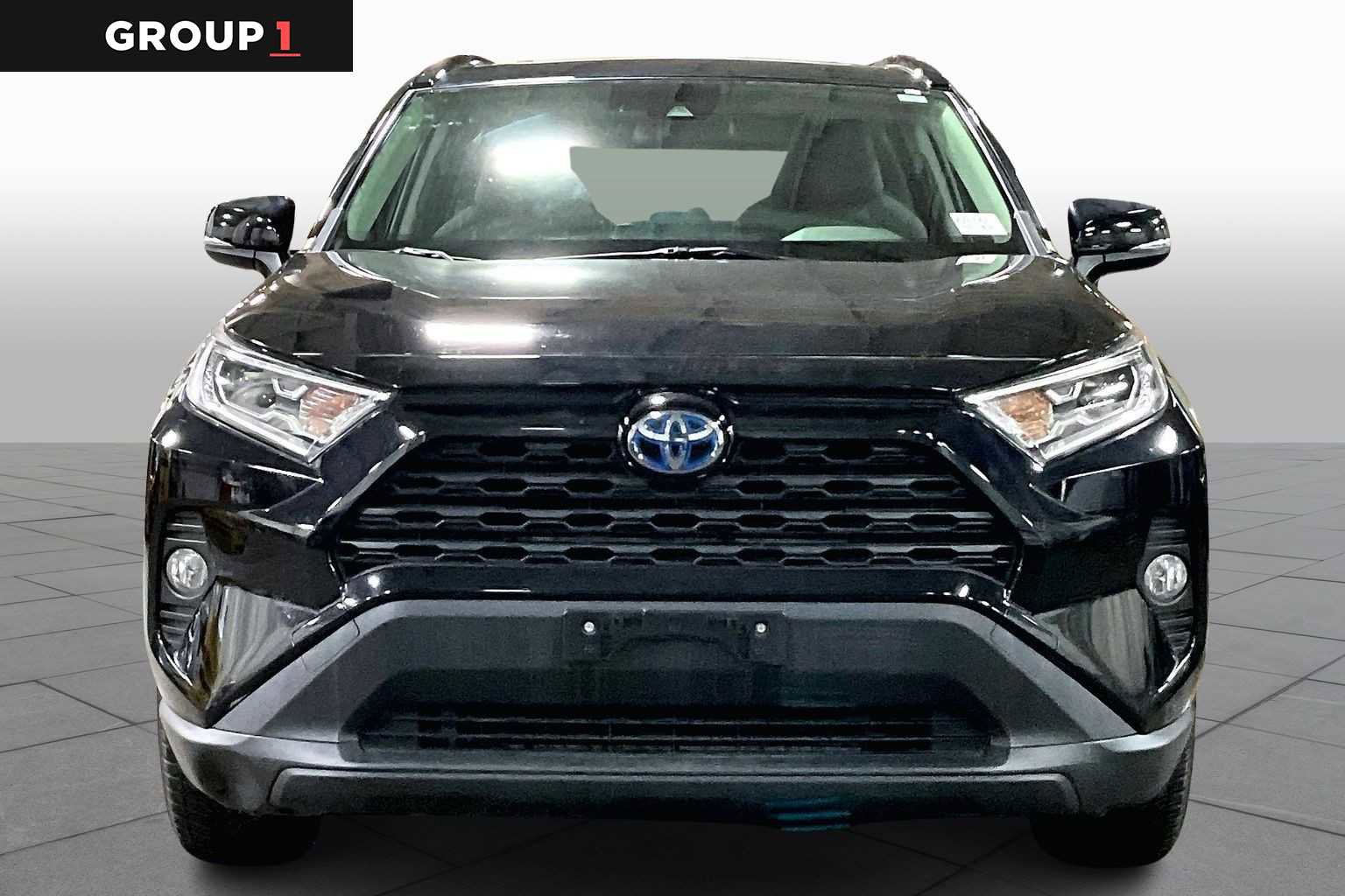 Used 2019 Toyota RAV4 XLE image 6