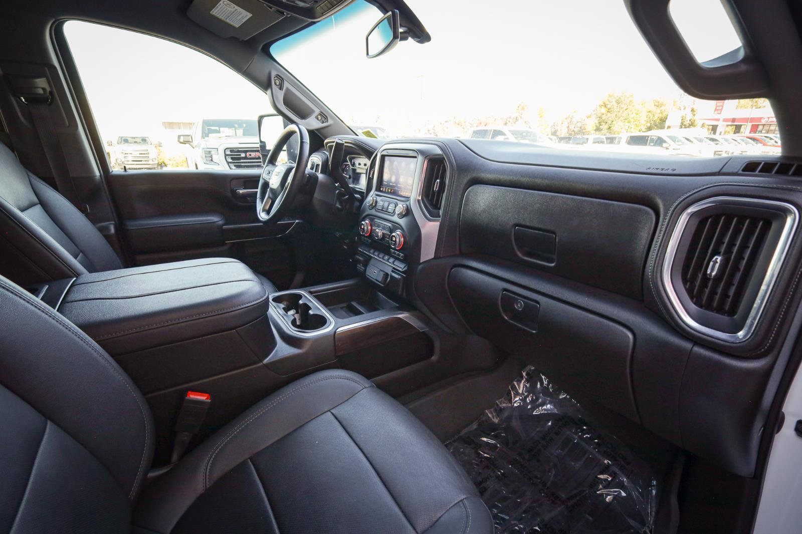 Used 2023 GMC Sierra 3500 SLT w/ SLT Convenience Package image 22