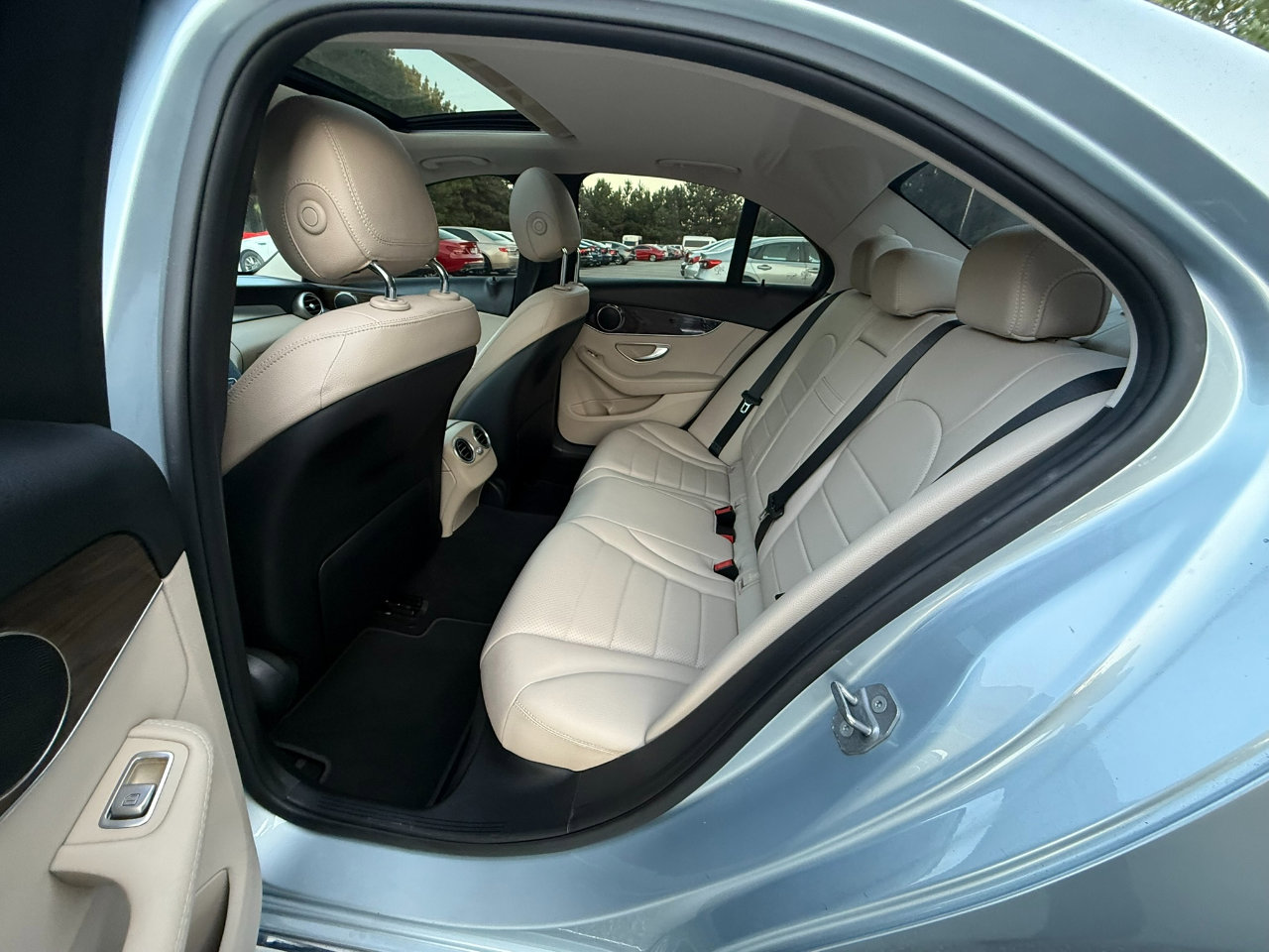 Used 2018 Mercedes-Benz C 300 Sedan image 11
