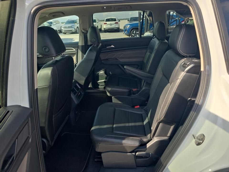 Used 2023 Volkswagen Atlas SE w/ Panoramic Sunroof Package image 10