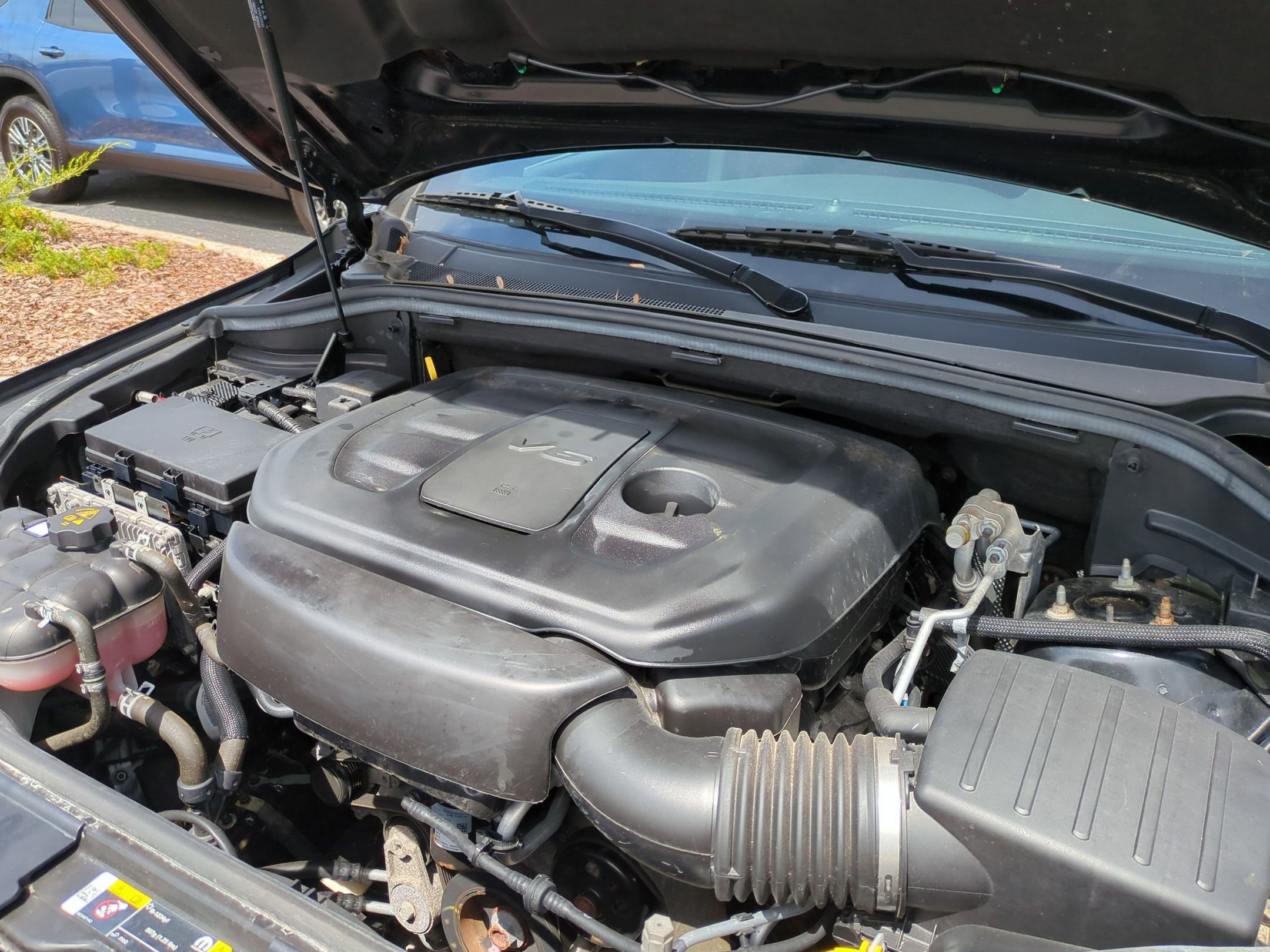 Used 2022 Jeep Grand Cherokee Laredo E image 44