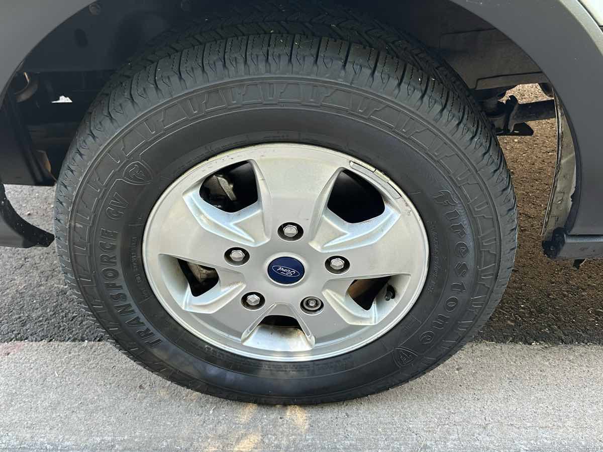 Used 2019 Ford Transit 250 130 Low Roof RWD image 46