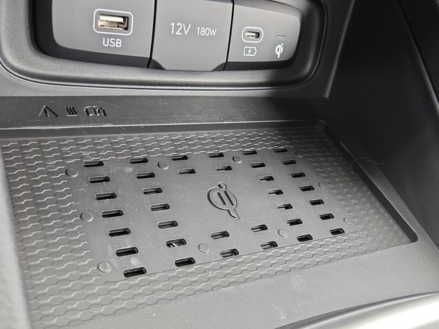New 2026 Hyundai Venue SEL FWD image 15