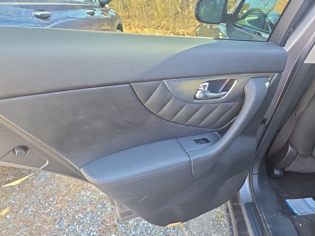 Used 2009 INFINITI FX35 2WD w/ Navigation Pkg image 9