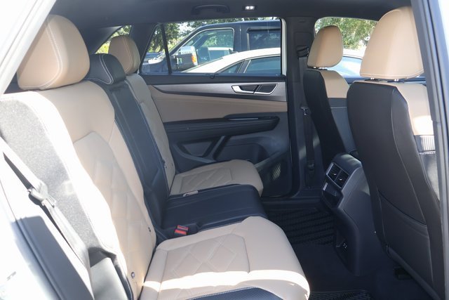 New 2026 Volkswagen Atlas Cross Sport SE image 16