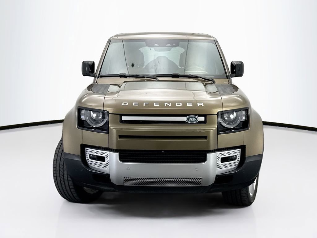 Certified 2024 Land Rover Defender 110 SE image 2