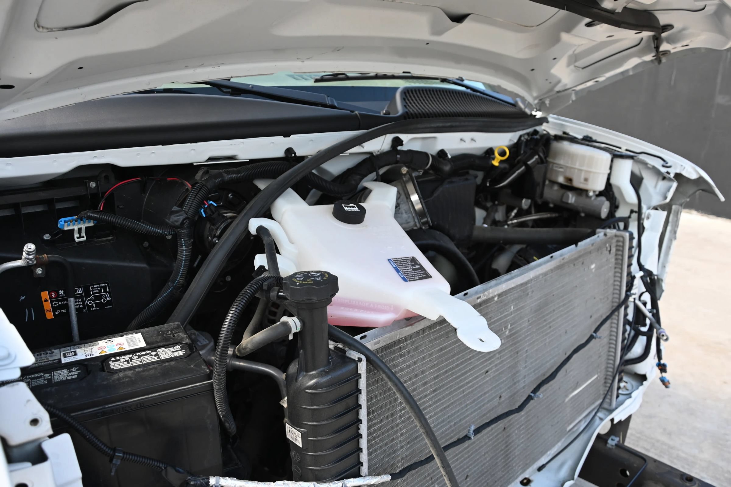 Used 2023 Chevrolet Express 2500 w/ Driver Convenience Package RWD image 14
