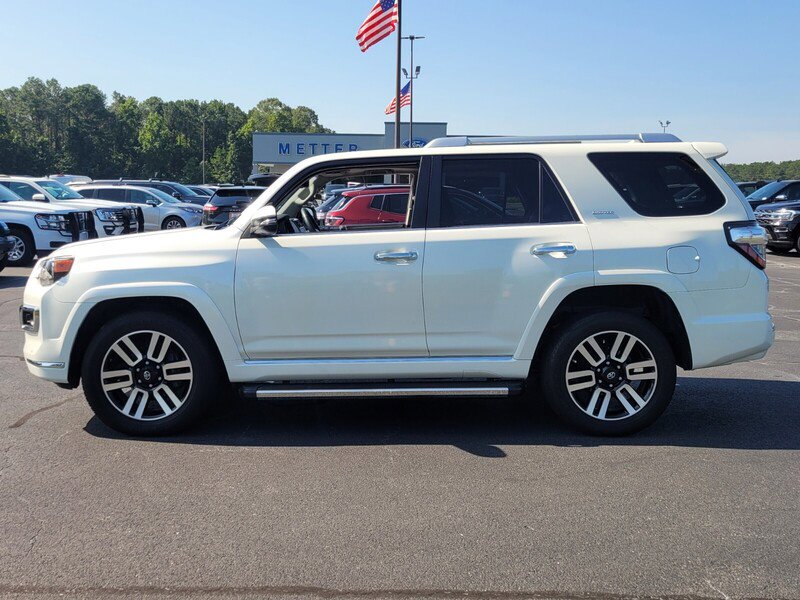 Used 2021 Toyota 4Runner Limited image 4