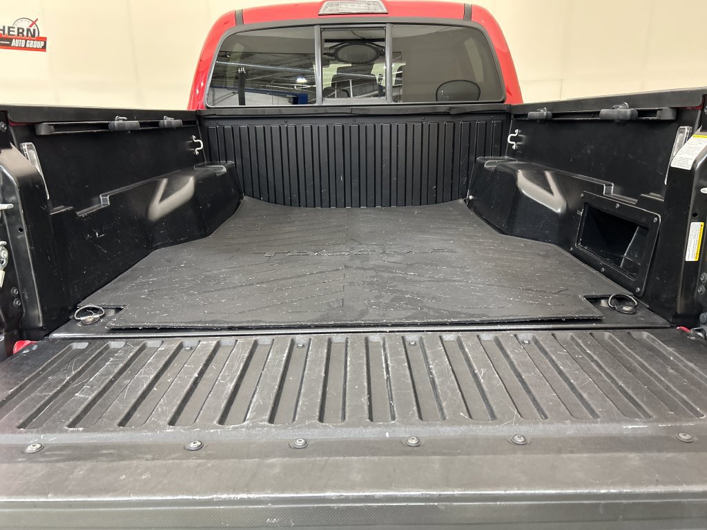 Used 2021 Toyota Tacoma SR AWD/4WD image 5