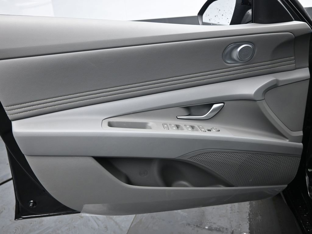 New 2026 Hyundai Elantra SEL Sport image 26