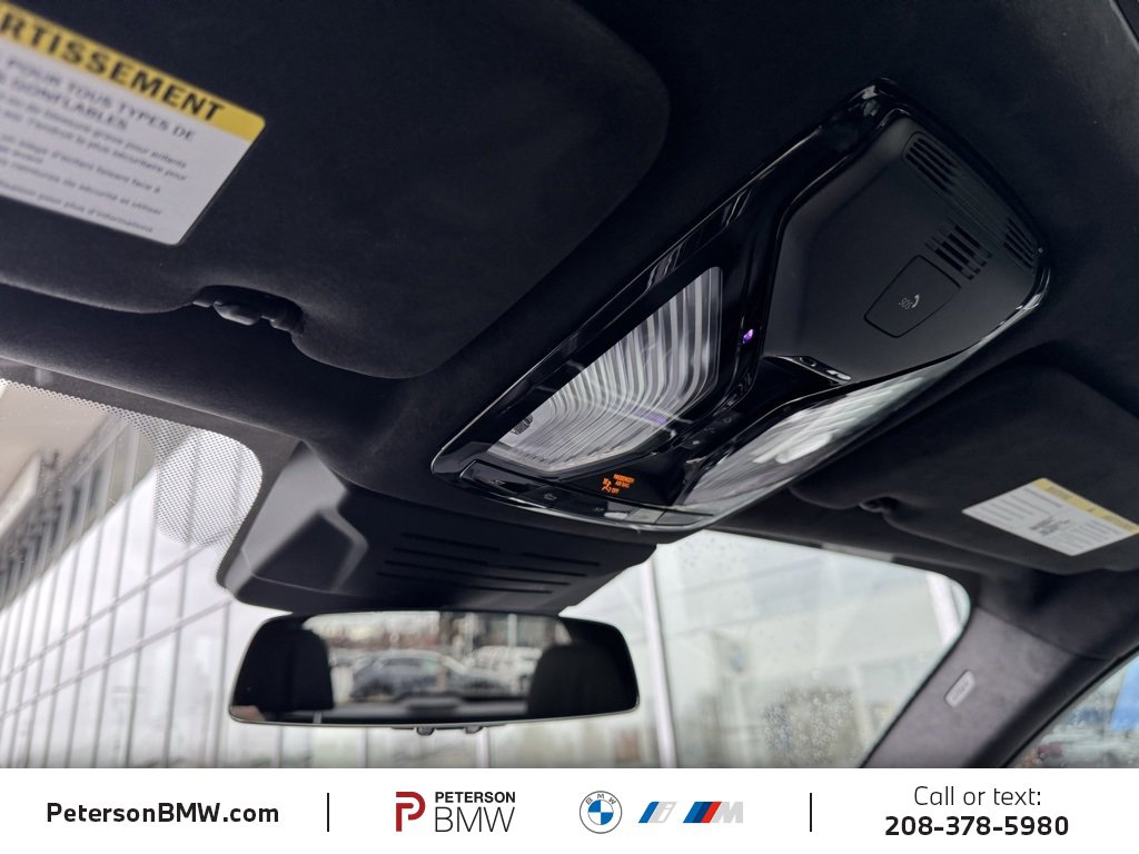 Used 2025 BMW X7 M60i image 35