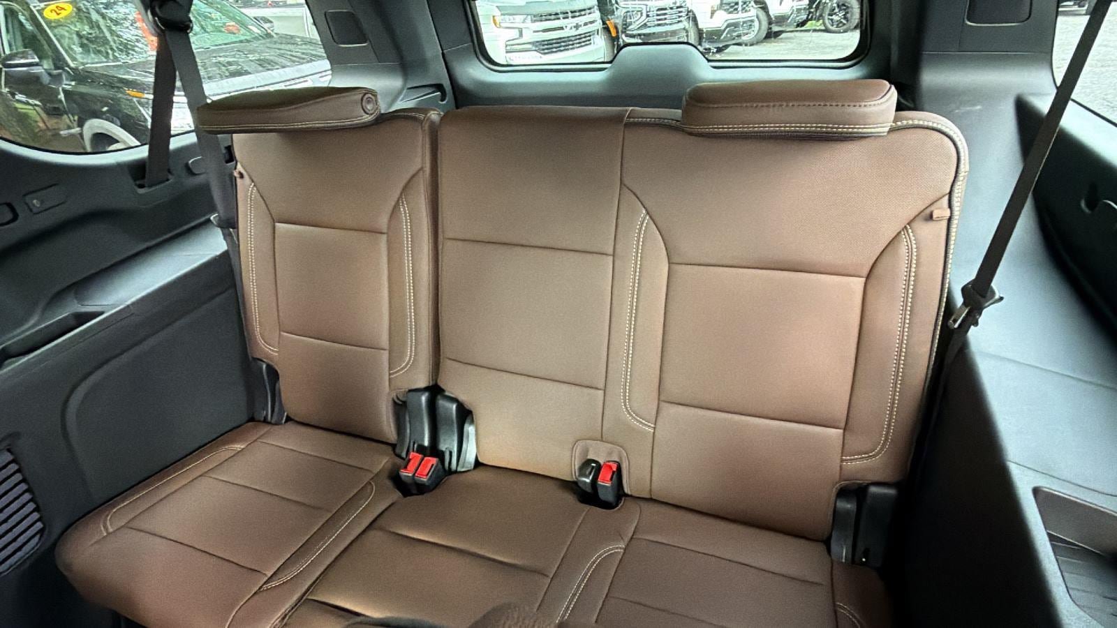 New 2026 Chevrolet Suburban High Country AWD/4WD image 20