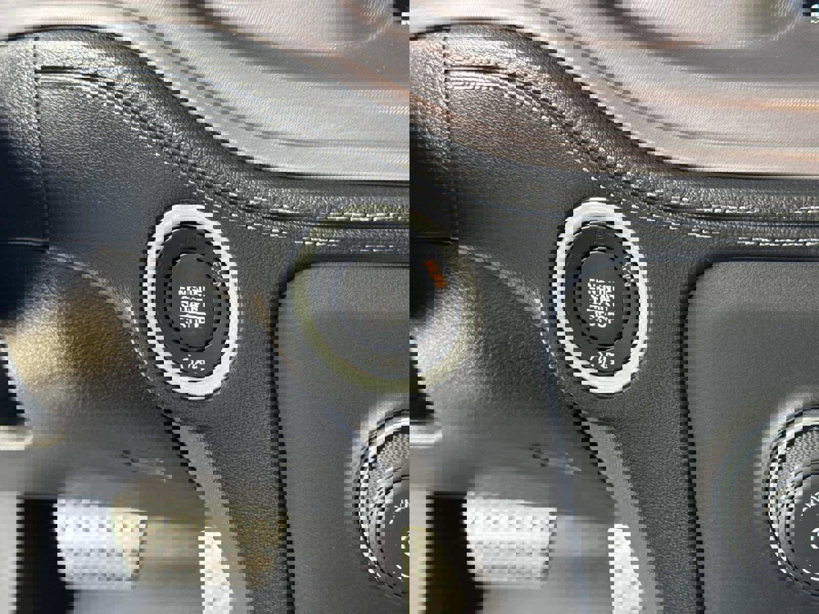 Used 2023 Dodge Charger R/T w/ Plus Group image 45