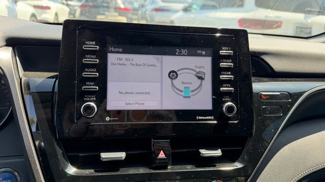 Used 2022 Toyota Camry SE FWD image 3