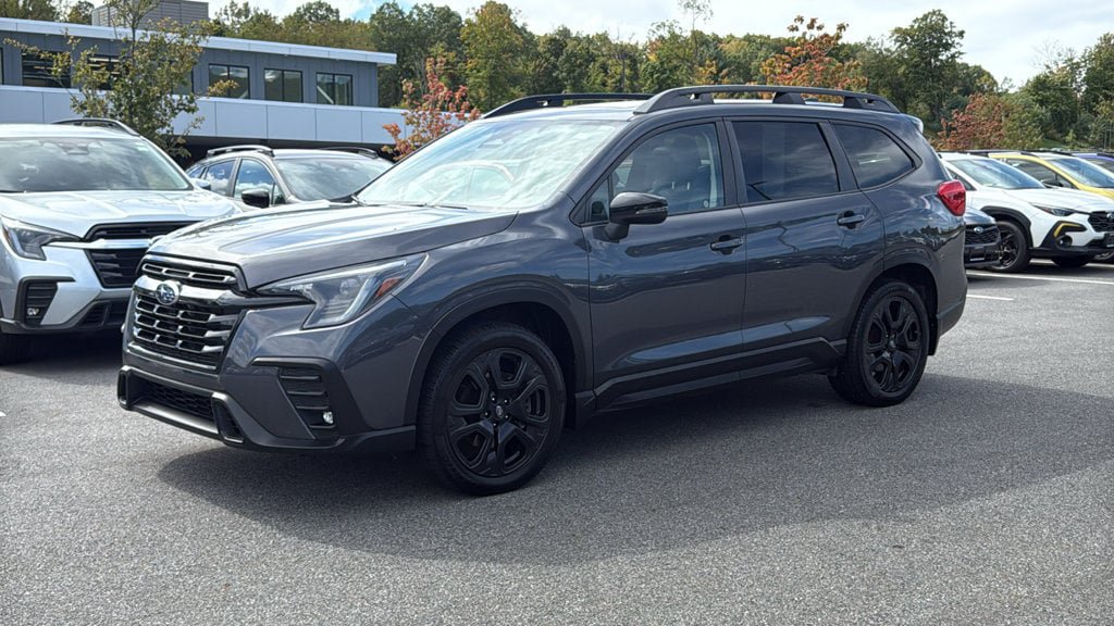 Used 2023 Subaru Ascent Onyx Edition AWD/4WD image 3