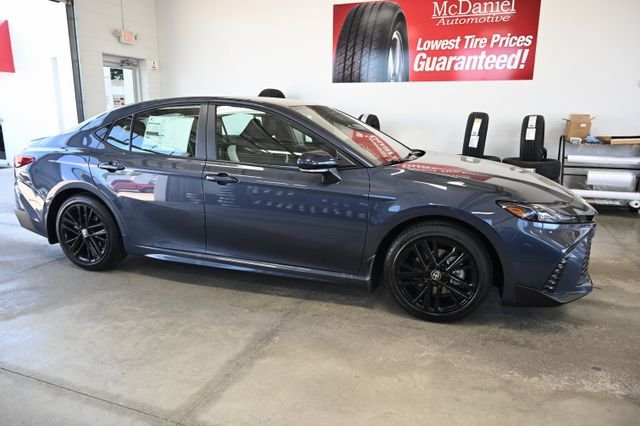 New 2026 Toyota Camry SE FWD image 4