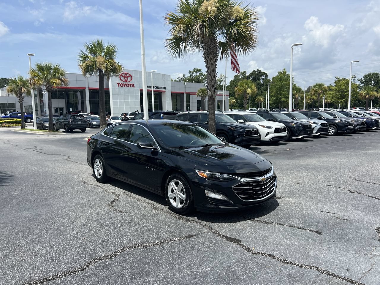 Used 2024 Chevrolet Malibu LT FWD image 2