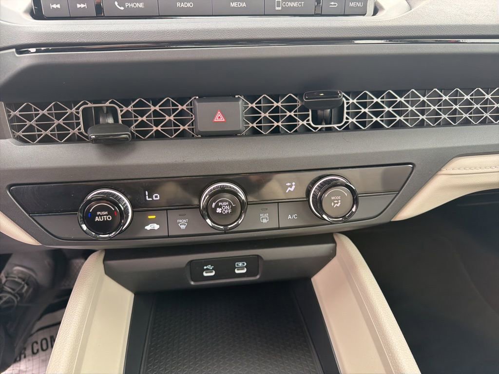 Used 2025 Honda Accord LX image 24