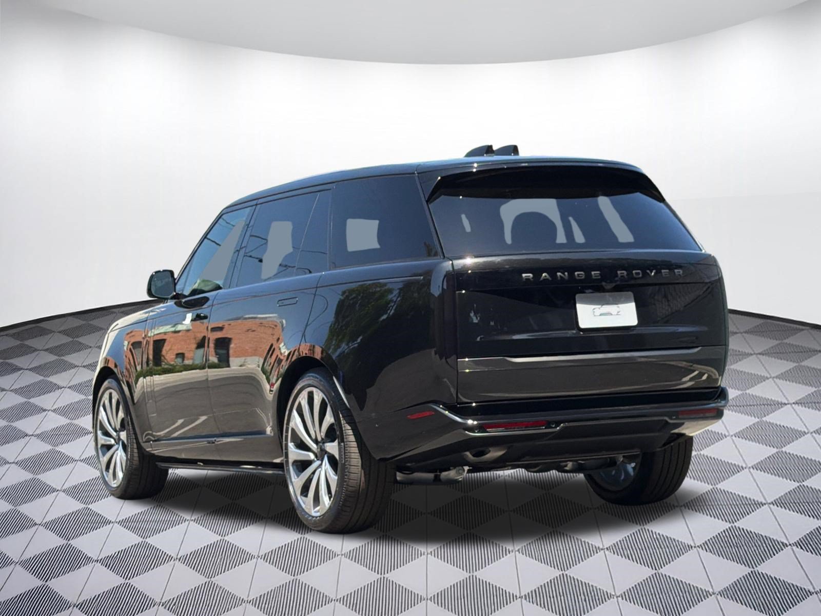 New 2026 Land Rover Range Rover Long Wheelbase SE AWD/4WD image 3