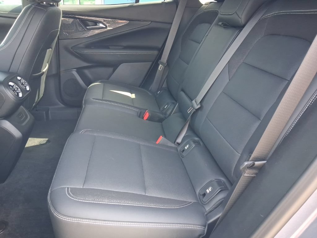 Used 2024 Chevrolet Blazer EV LT AWD/4WD image 24