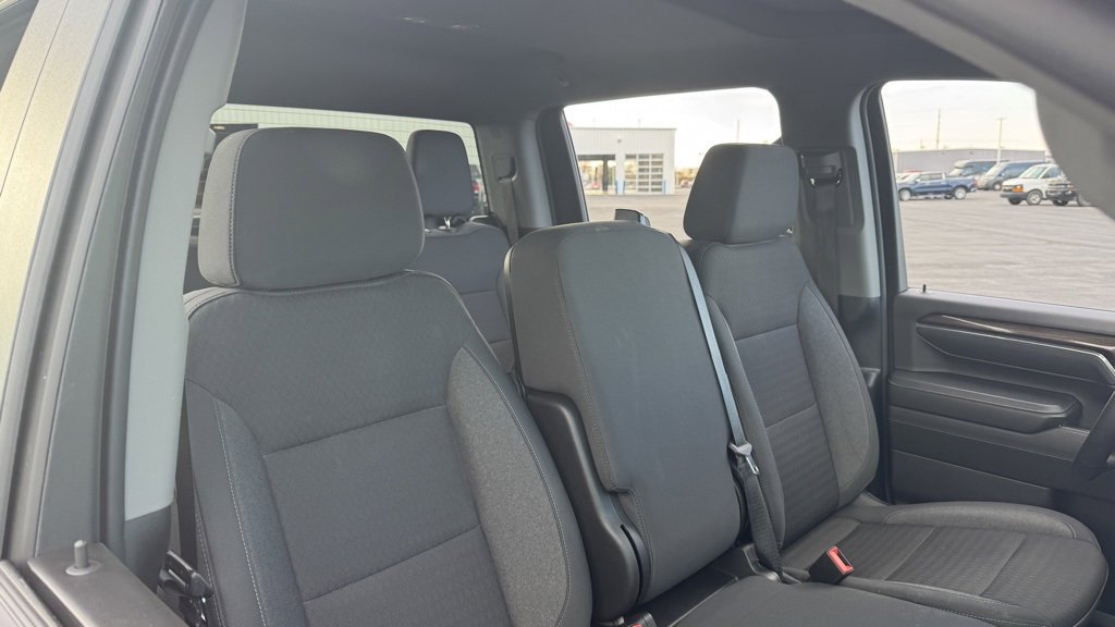 Used 2024 Chevrolet Silverado 2500 LT w/ Convenience Package image 21