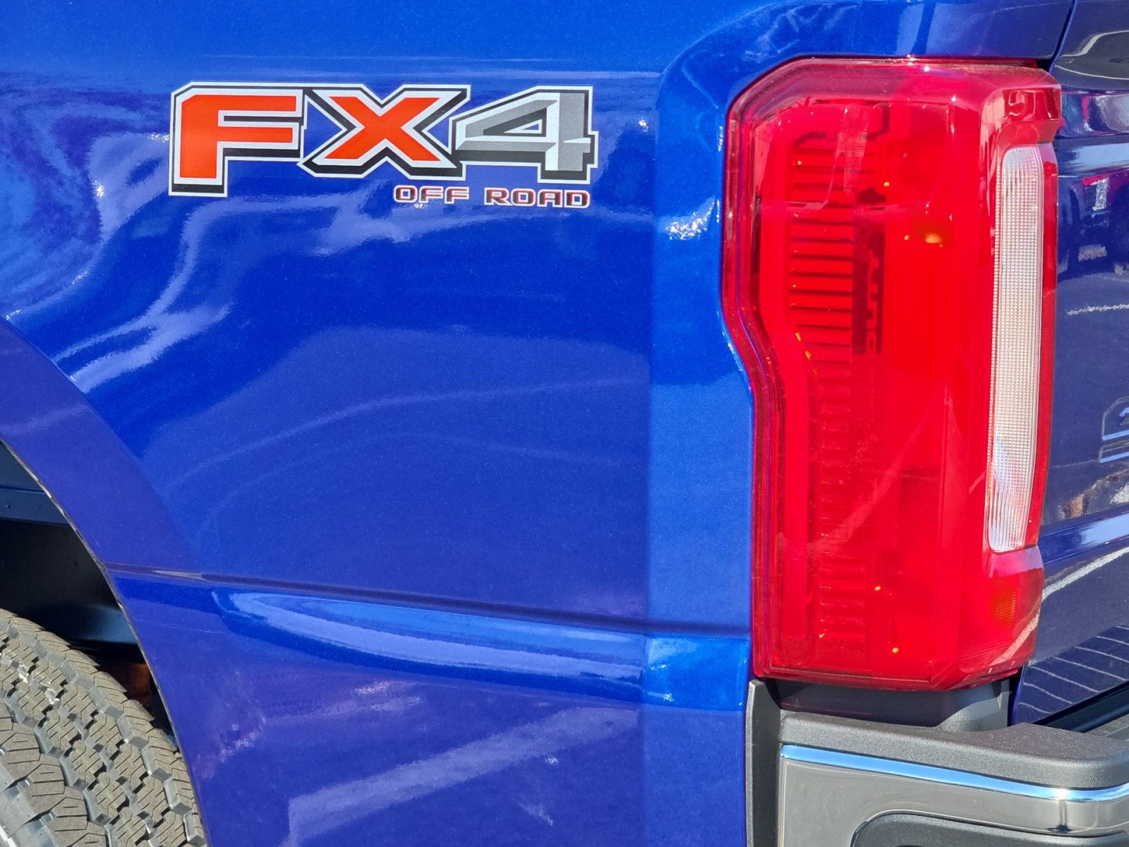 New 2026 Ford F250 XLT w/ FX4 Off-Road Package image 35