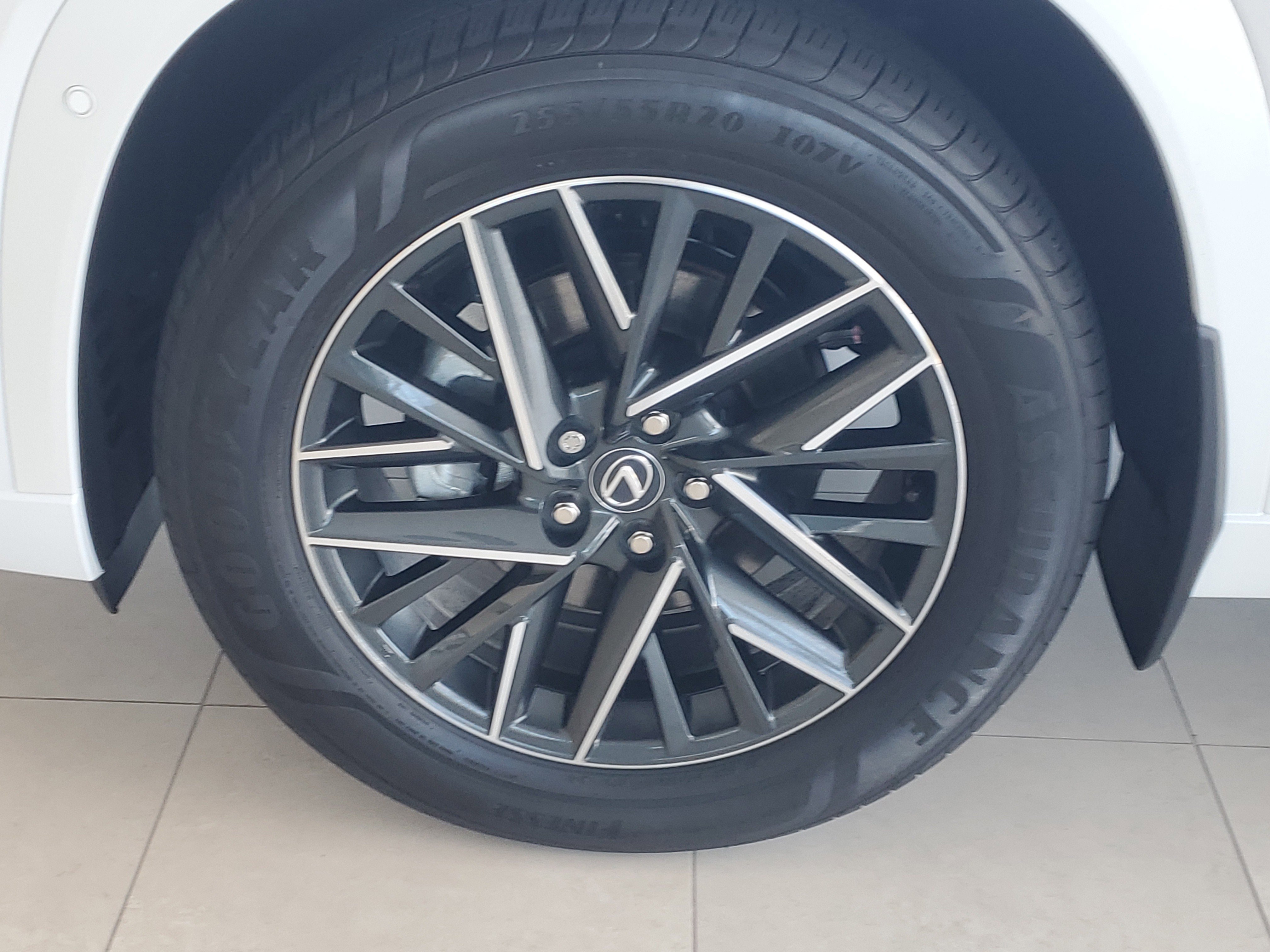 Used 2025 Lexus TX 350 AWD w/ Technology Package image 6