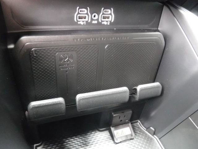 Certified 2025 RAM 1500 Laramie w/ Sport Appearance Package image 30