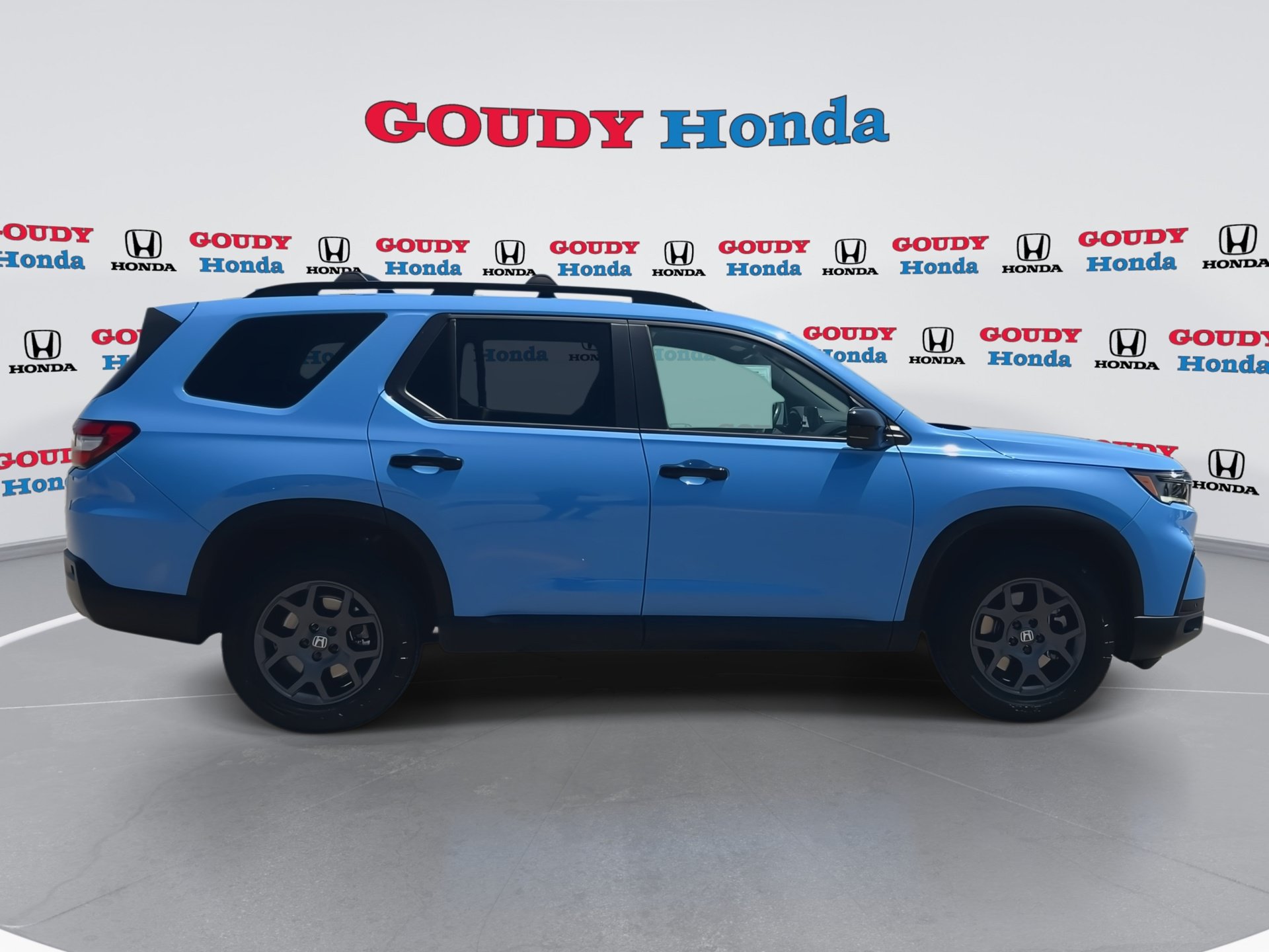 Certified 2023 Honda Pilot TrailSport image 9