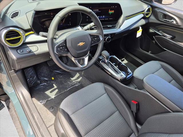 New 2026 Chevrolet Trax LT w/ Driver Confidence Package FWD image 3