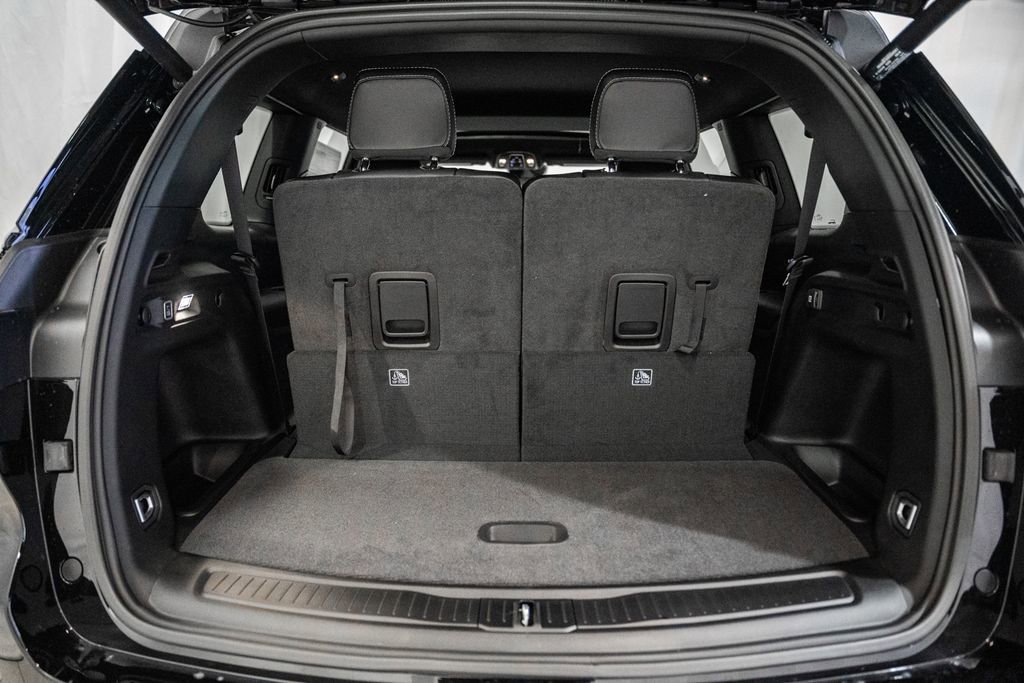 New 2025 Jeep Grand Cherokee L Altitude image 14