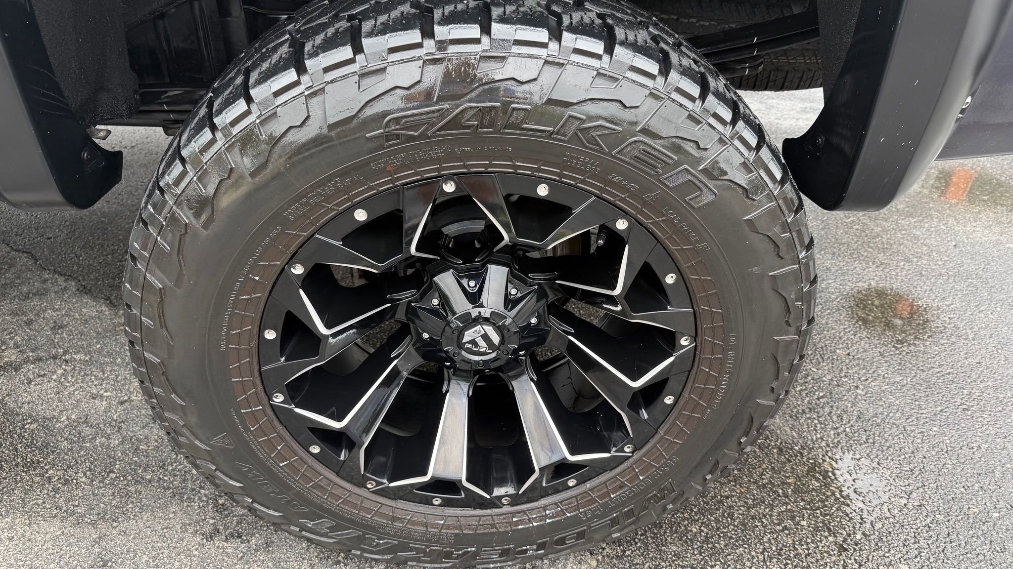 Used 2018 Chevrolet Silverado 1500 LTZ Z71 w/ Centennial Edition AWD/4WD image 20