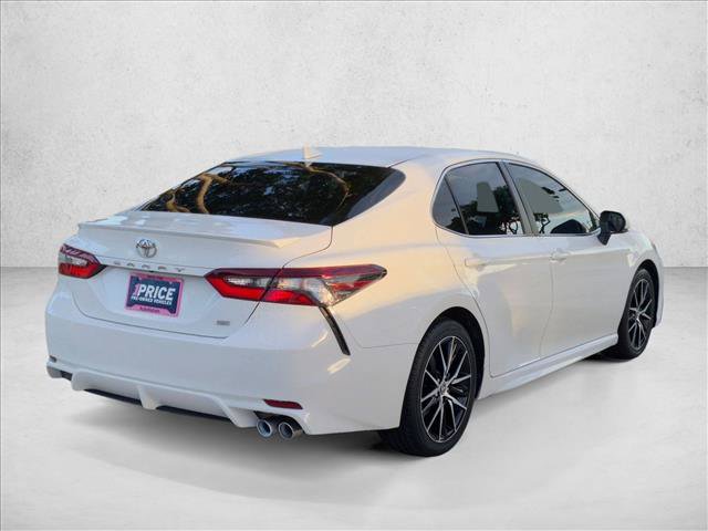 Certified 2022 Toyota Camry SE w/ Convenience Package FWD image 5