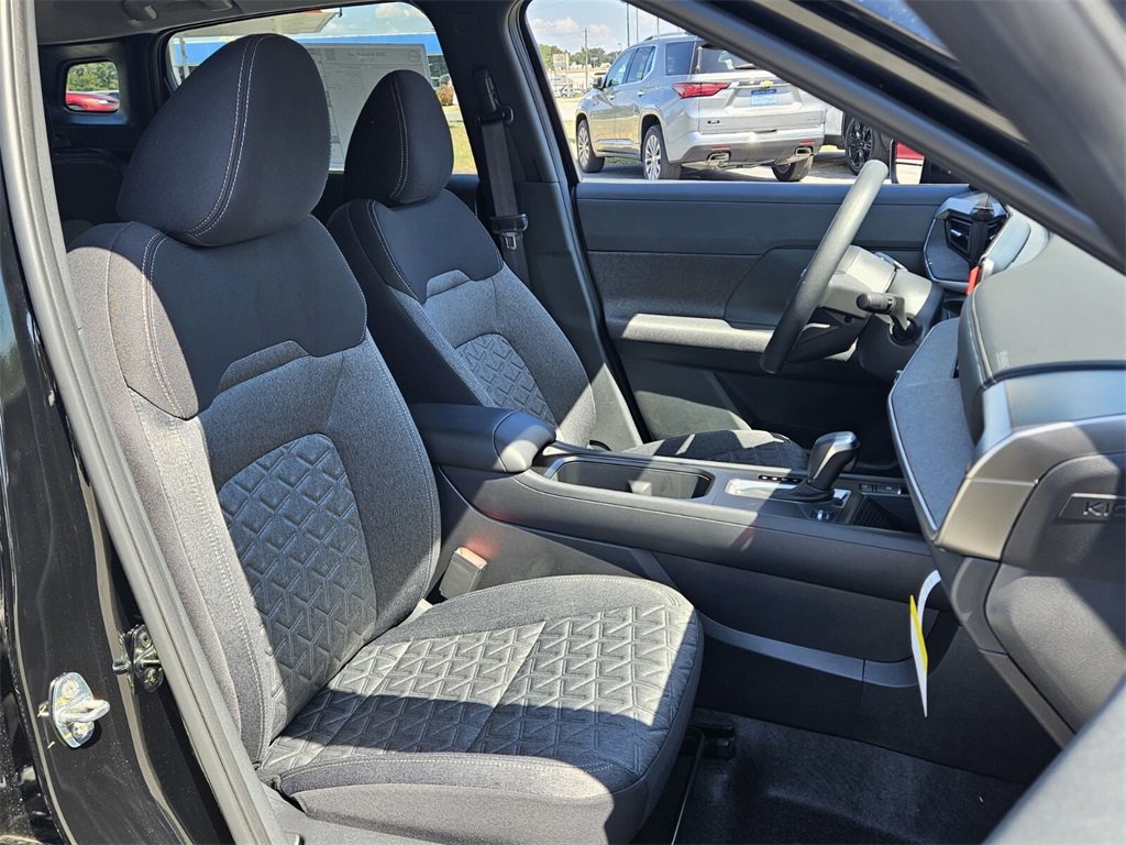 New 2026 Nissan Kicks SV image 14