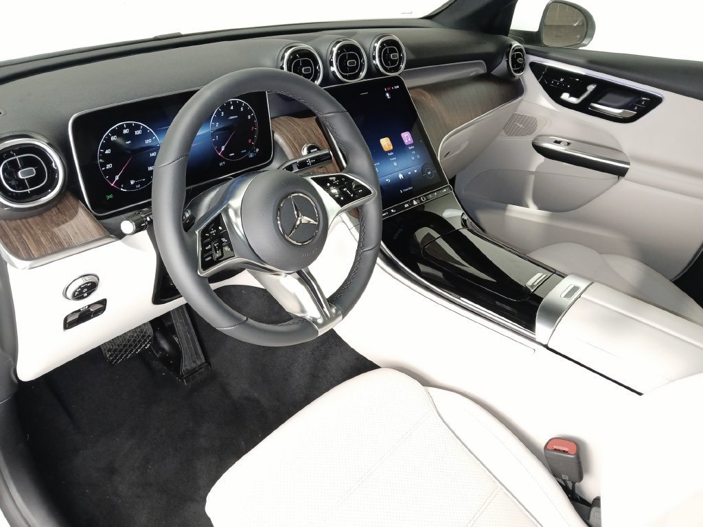 New 2026 Mercedes-Benz GLC 300 4MATIC image 16