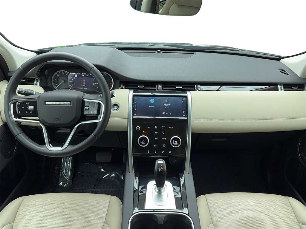 Used 2023 Land Rover Discovery Sport SE image 16