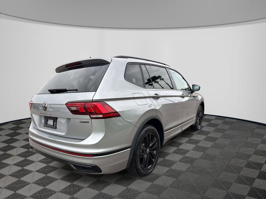 Used 2022 Volkswagen Tiguan SE R-Line AWD/4WD image 5