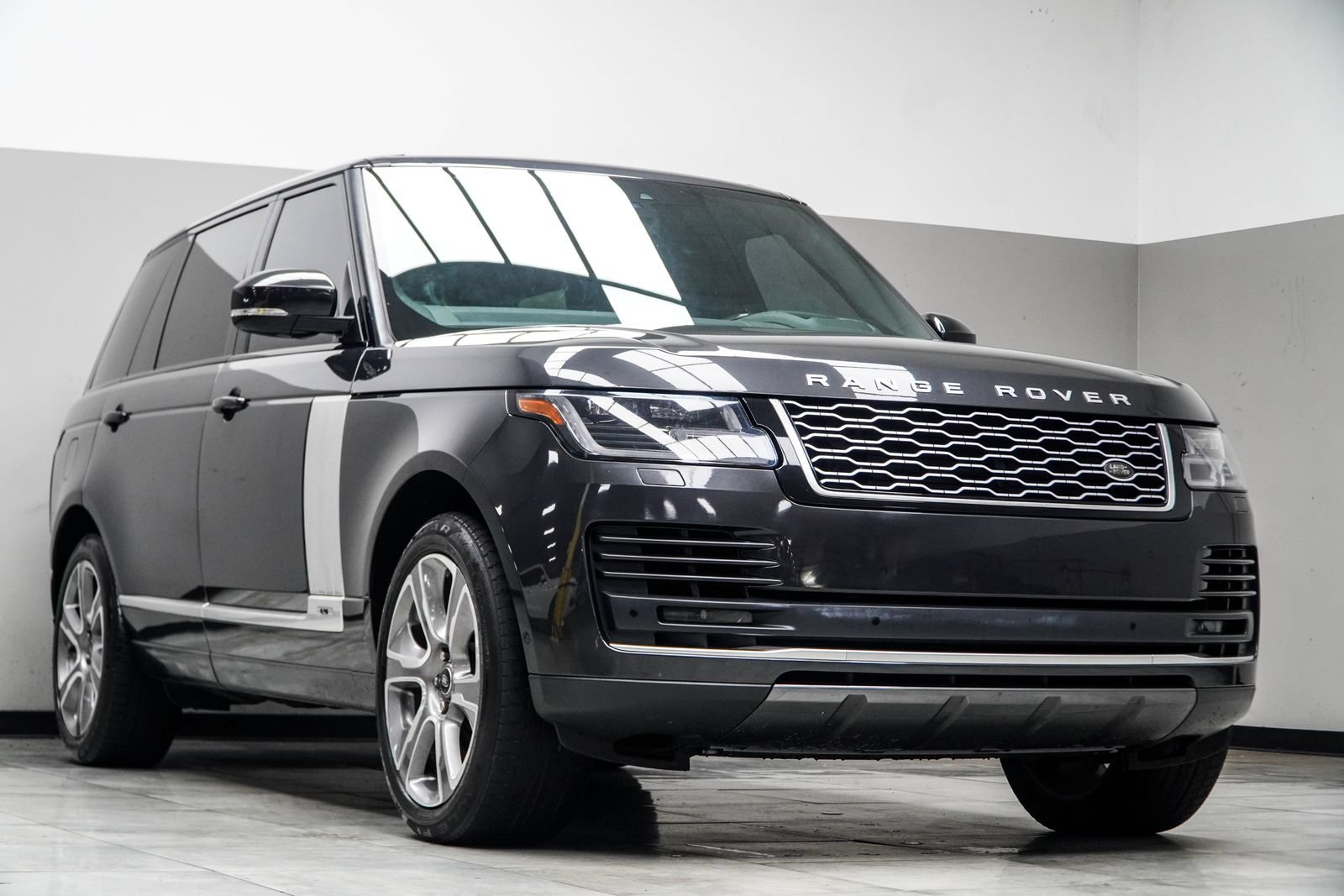 Used 2021 Land Rover Range Rover P525 Westminster Edition LWB AWD/4WD image 4