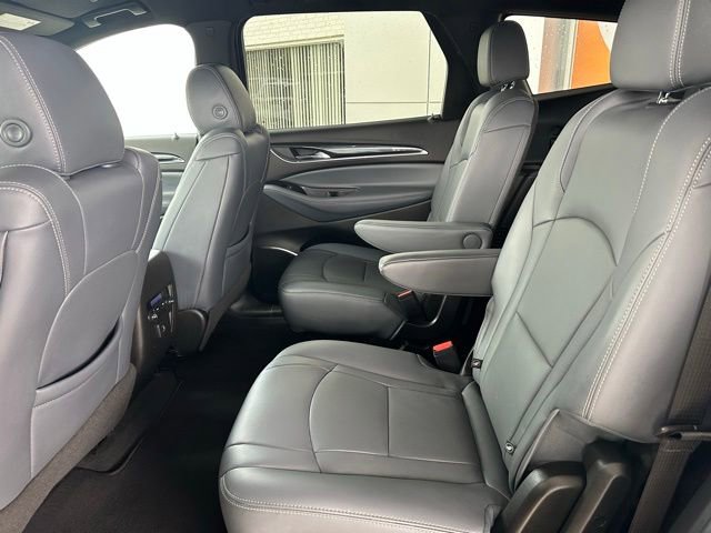 Used 2023 Buick Enclave Essence AWD/4WD image 26