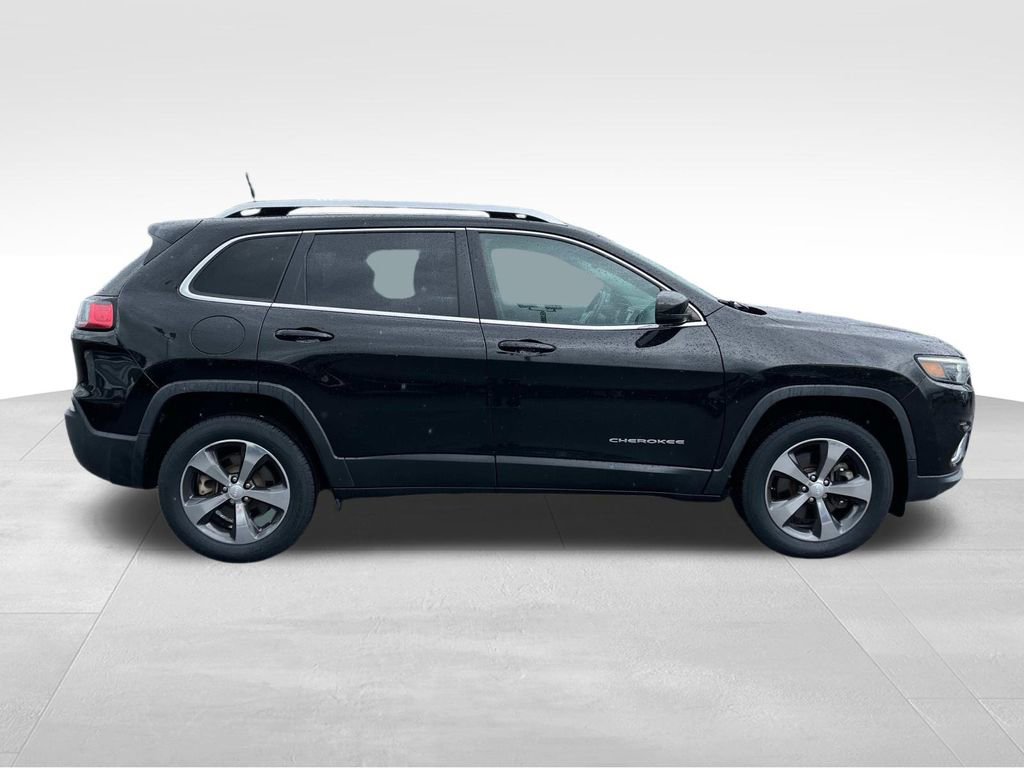 Used 2020 Jeep Cherokee Limited image 2