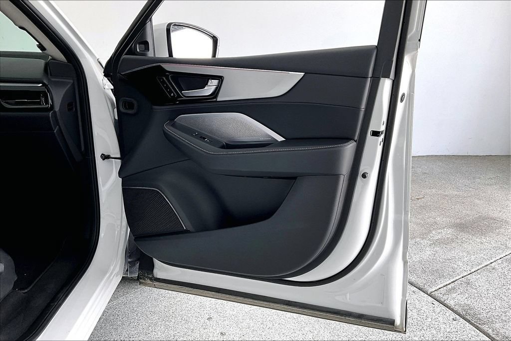 Certified 2026 Acura MDX FWD w/ Technology Package image 23