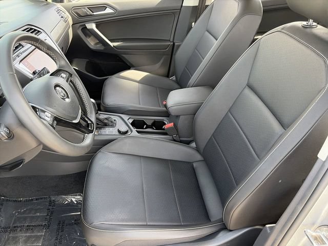 Used 2021 Volkswagen Tiguan SEL AWD/4WD image 21