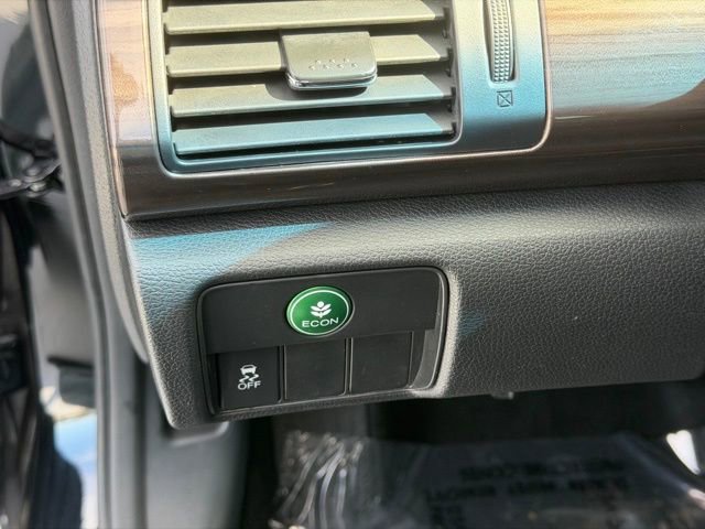 Certified 2017 Honda Accord EX-L image 26