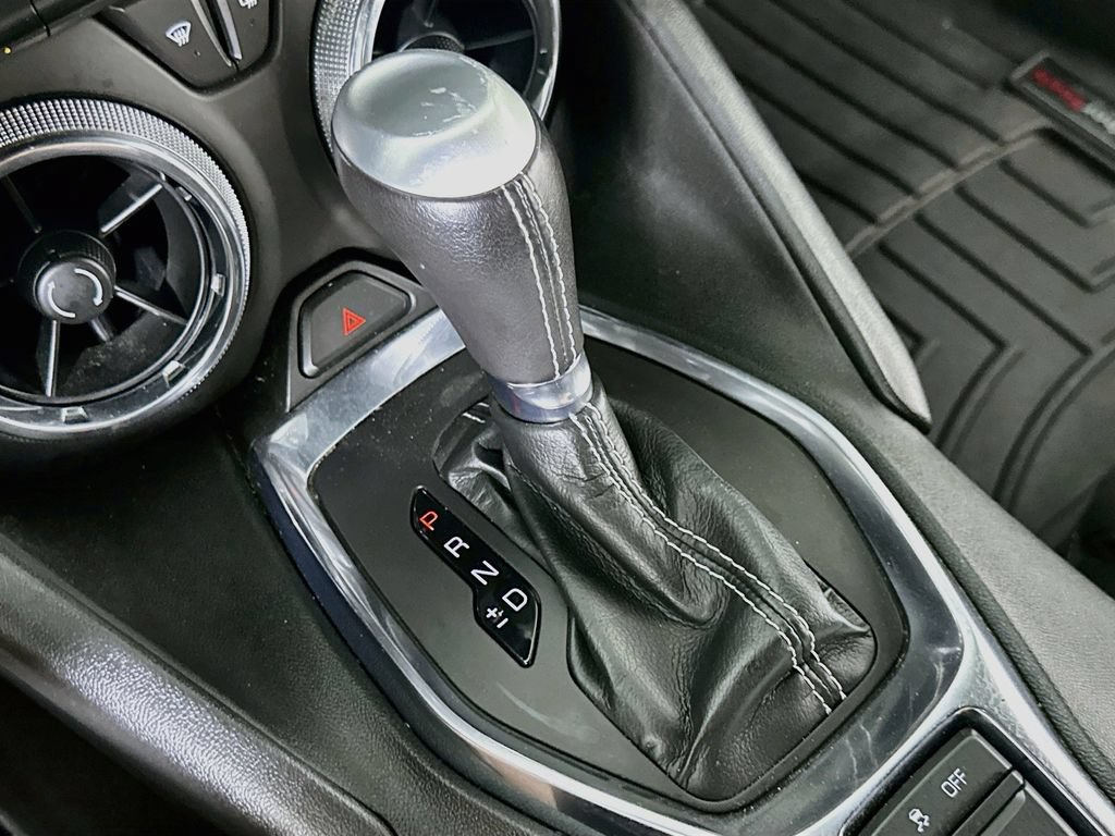 Used 2023 Chevrolet Camaro LT RWD image 28
