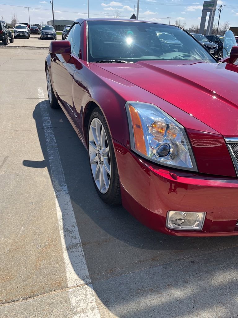 Used 2007 Cadillac XLR V image 6